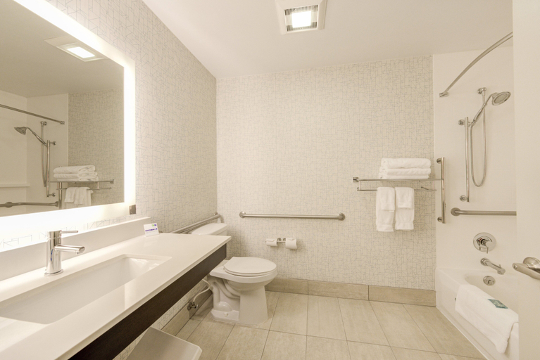 Bathroom 5, Holiday Inn Express NEWBERG - WINE COUNTRY by IHG, Yamhill