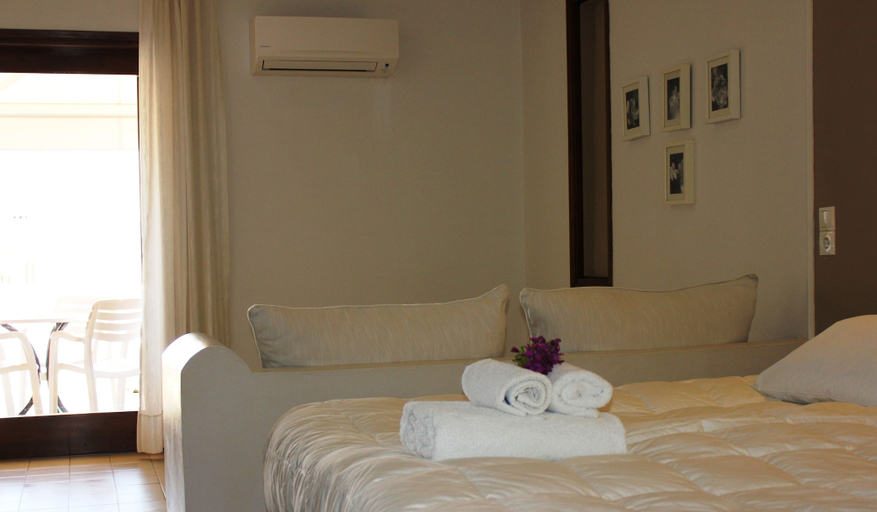 Bedroom 4, Apartments Balaska, Peloponnese