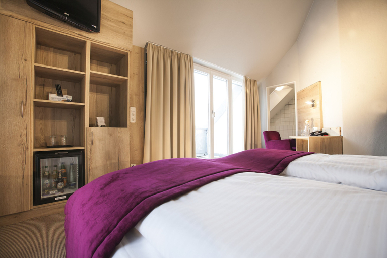 Bedroom 2, Amalienburg Boutique & Boarding Hotel, München