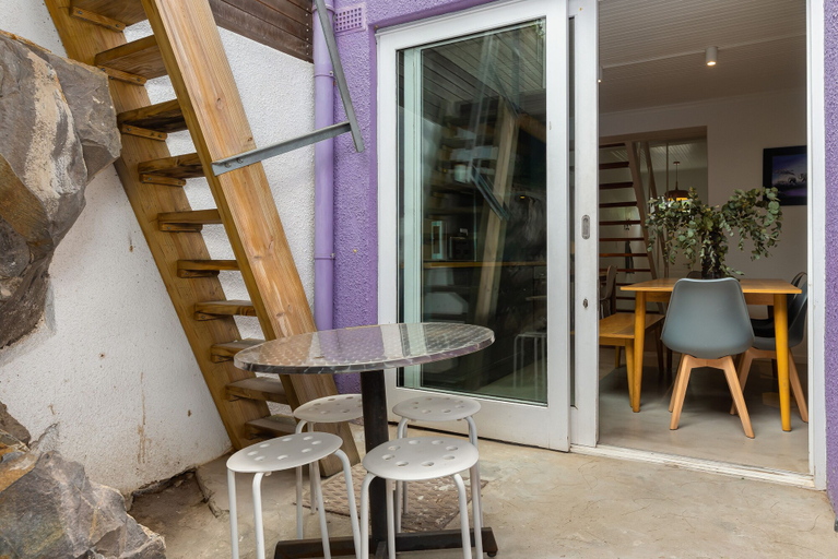 Others 5, Bryant Street 56, City of Cape Town
