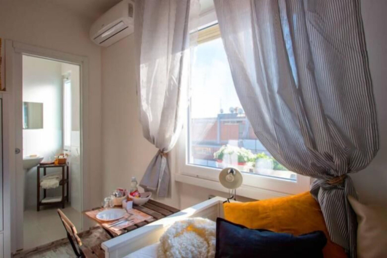 Bedroom 2, Letto & Latte Roma, Rome