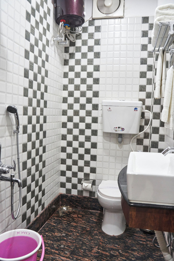 Bathroom 4, Hotel Bangabhumi, Alipurduar