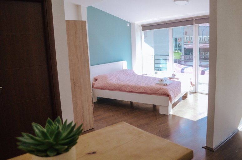 Bedroom 2, White and Wood Boutique Hotel
