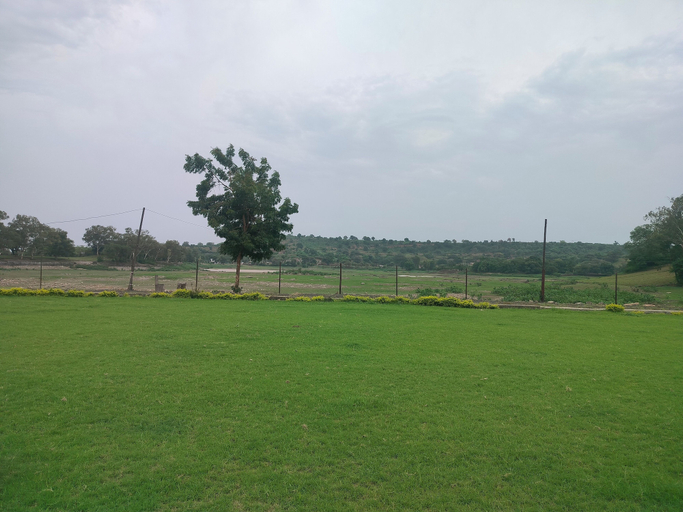 Others 2, TGI Jahaj Mahal Hotel, Dhar