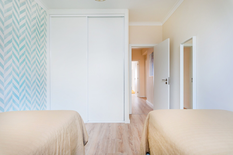 Bedroom 2, Oeiras Spacious and Modern Flat, Oeiras