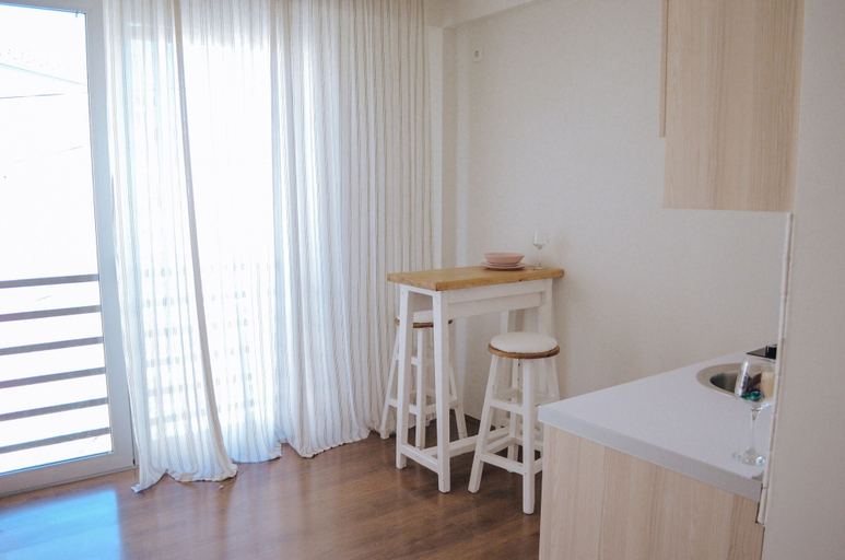 Bedroom 2, White and Wood Boutique Hotel