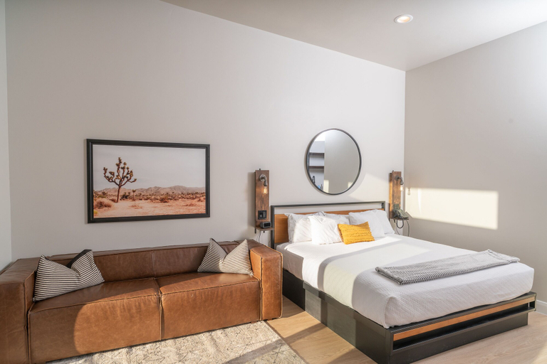Bedroom 3, The Dwellings, Washington