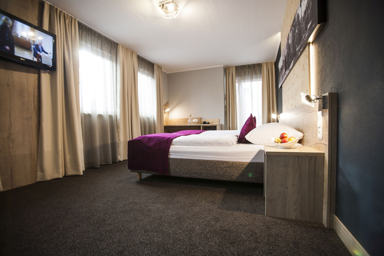 Bedroom 3, Amalienburg Boutique & Boarding Hotel, München