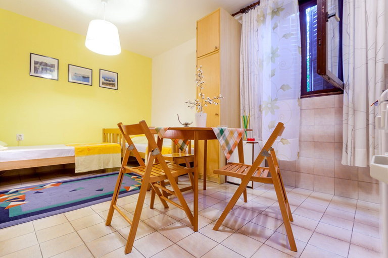 Others 1, Lovely Studio Apartment in the Perfect Location, Split