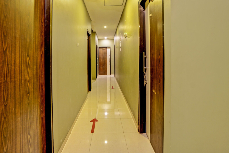 Others 5, Super OYO Capital O 92633 Spring Hotel Gubeng, Surabaya