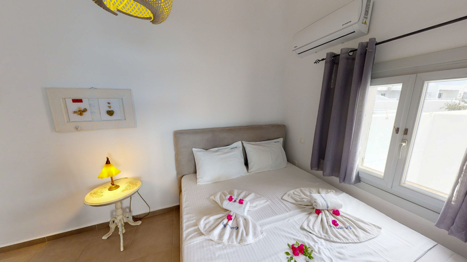 Bedroom 4, Kamares Neoklassiko, South Aegean