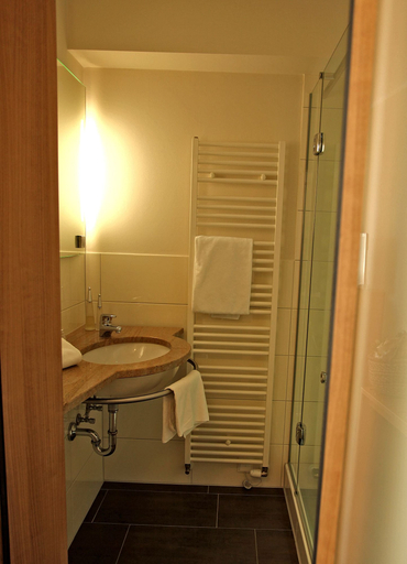 Bathroom 4, Hotel & Restaurant Bakenhof, Münster