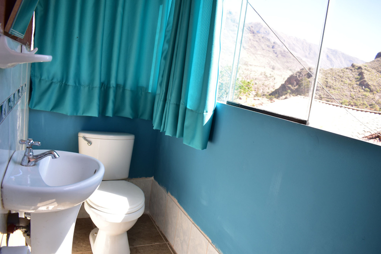 Bathroom, Chillhouse pisac, Calca