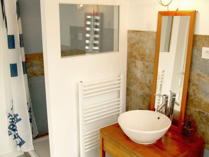 Bathroom 5, Laiterie de Tocqueville, Manche