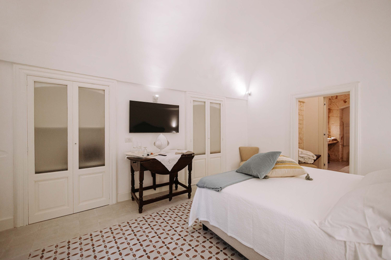 Bedroom 3, Villa Sardella, Bari