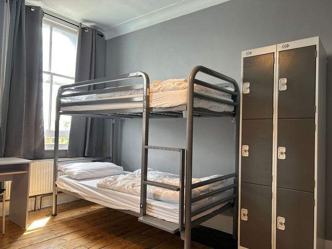 Bedroom 4, Cricketers Hostel, London