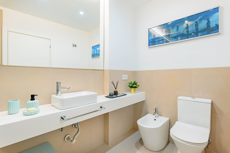 Bathroom 4, Oeiras Spacious and Modern Flat, Oeiras