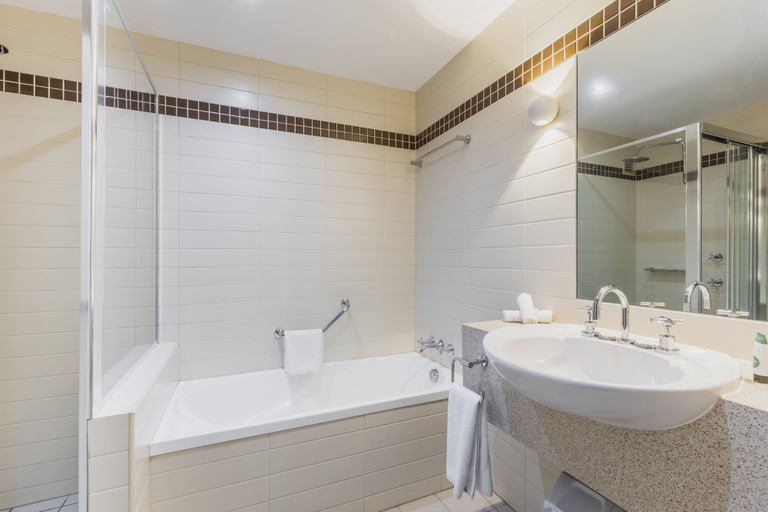 Bathroom 4, Nightelier Mermaid Waters, Gold Coast
