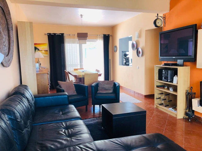 Others 5, Remarkable 3-bed House in Albufeira, Albufeira
