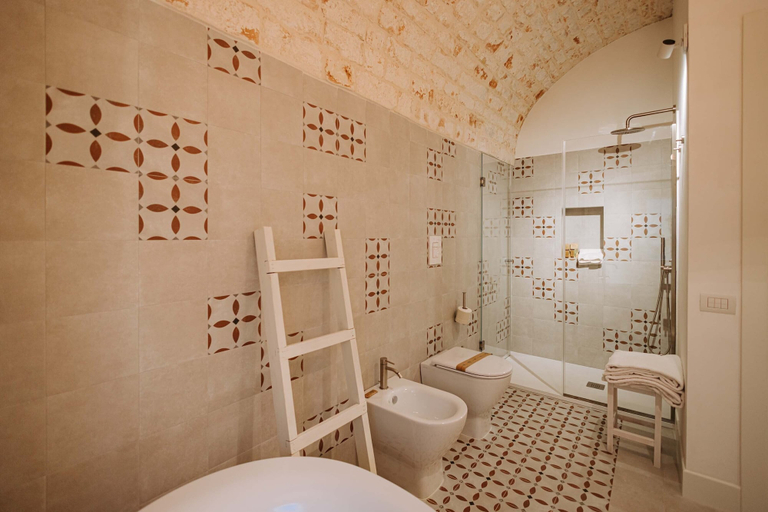 Bathroom 5, Villa Sardella, Bari