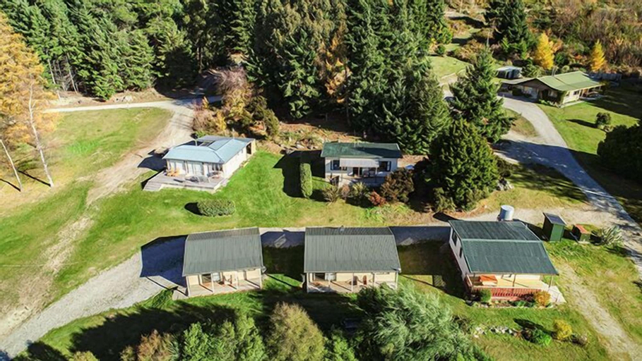 Exterior & Views 6