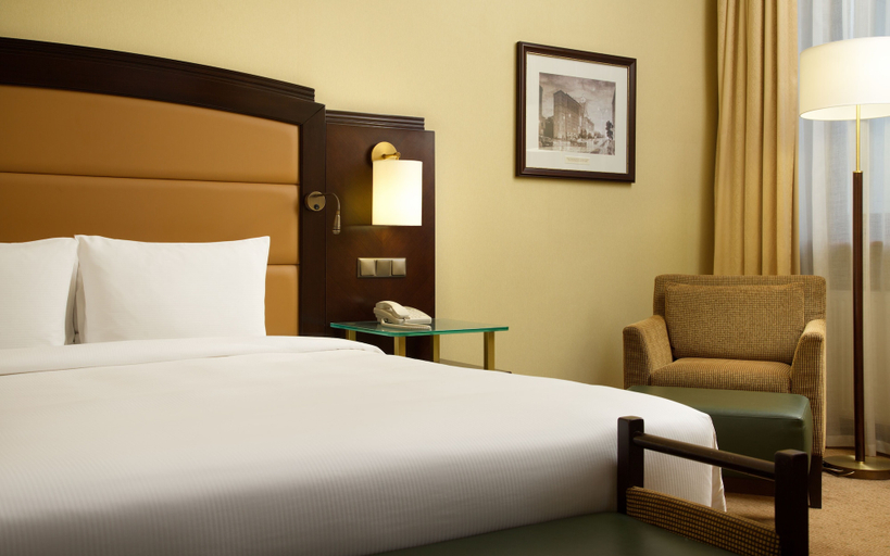 Bedroom 4, Hilton Moscow Leningradskaya, Central