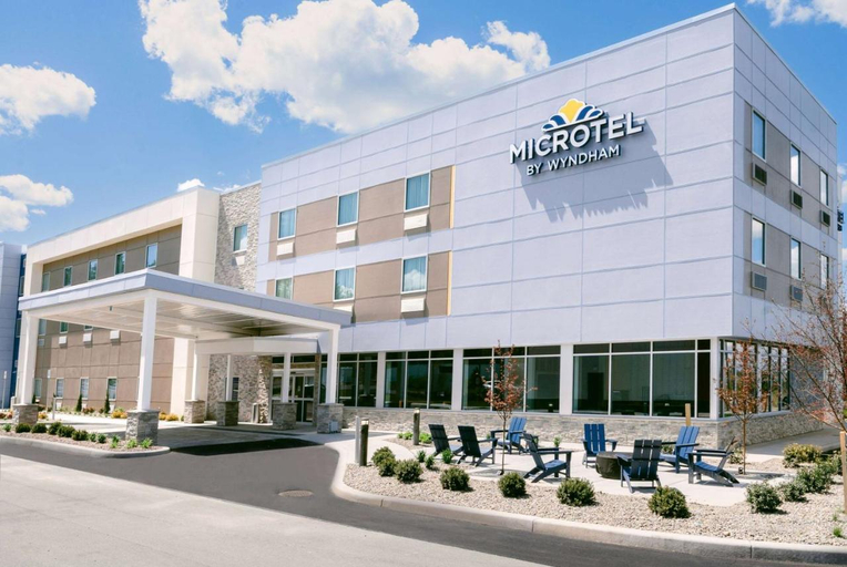 Exterior & Views 2, Microtel Inn & Suites By Wyndham Macedon, Wayne