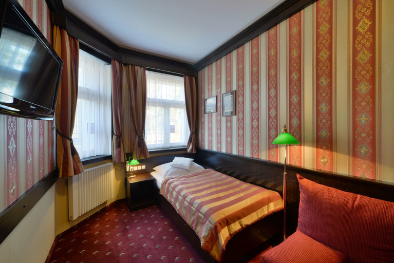 Bedroom 3, Hotel Berg, Česká Lípa