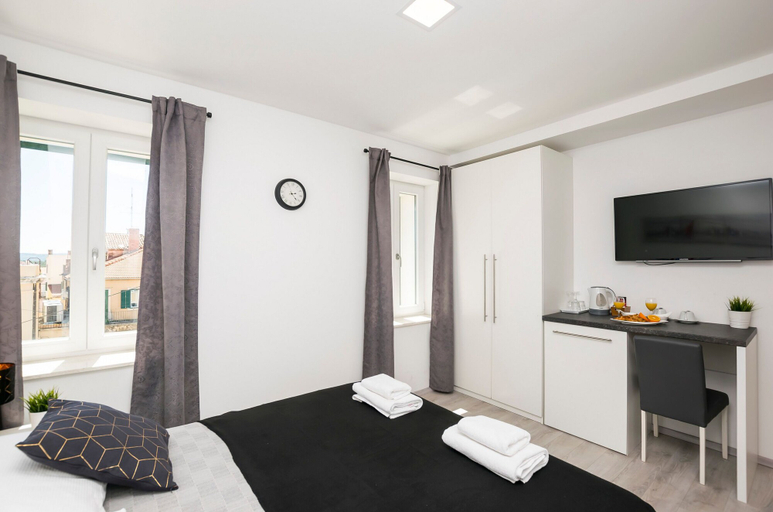 Bedroom 5, Apartments and Rooms Adriatic Suites, Šibenik