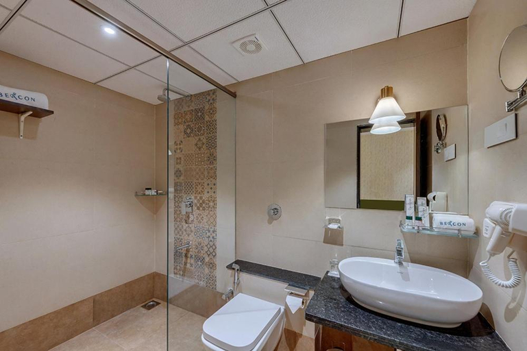 Bathroom 4, Guruprerna Beacon Resort, Dwarka, Devbhumi Dwarka