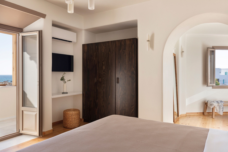 Bedroom 3, Ammothines Cycladic Suites, South Aegean