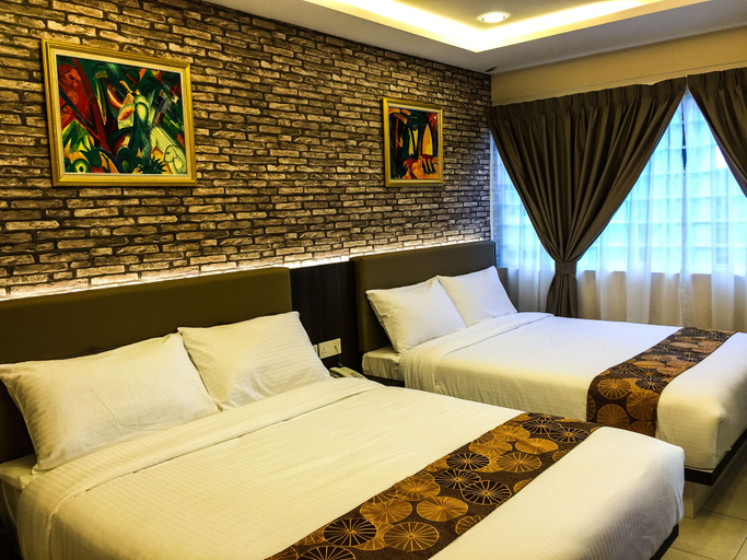 Bedroom 2, Louis Hotel, Larut and Matang