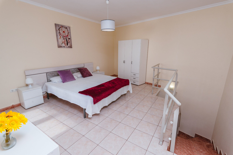 Bedroom 2, O Meu Sorriso Calheta Holiday Apartments, Calheta