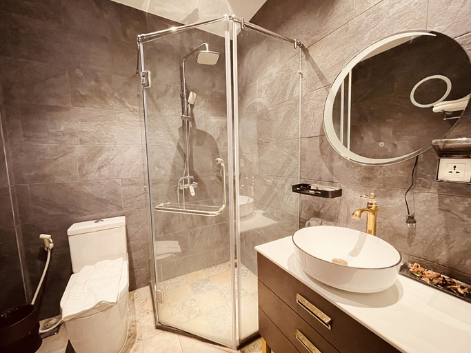 Bathroom 4, The H Hotel Phnom Penh, Phnom Penh