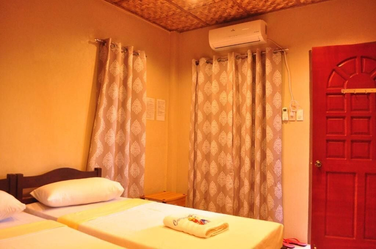Bedroom 2, Ceazar's Place, Dauin