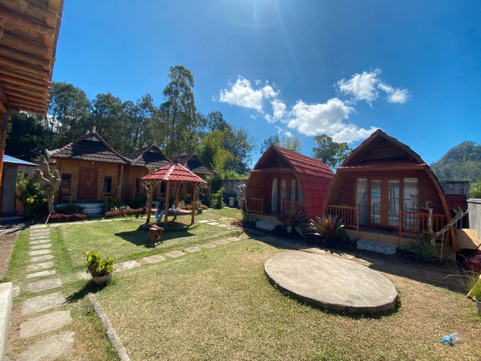 Exterior & Views 4