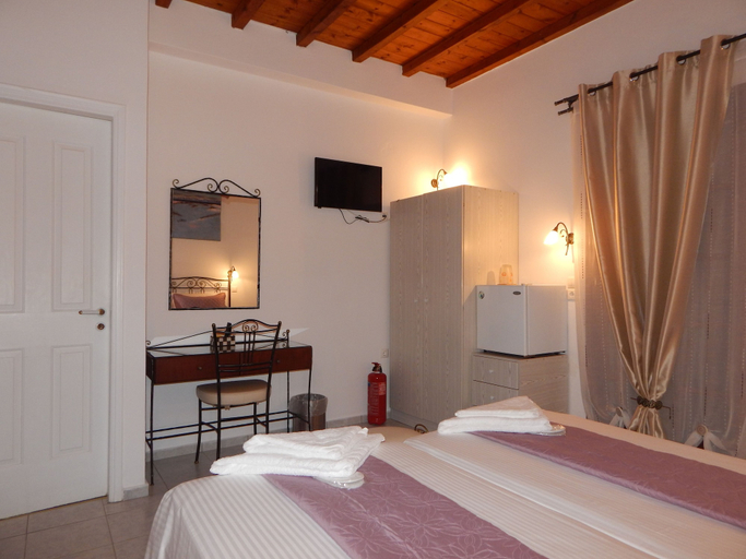 Bedroom 3, Tinos Suites & Apartments, South Aegean
