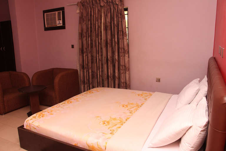 Bedroom 3, Kriscane Suites, AbujaMun