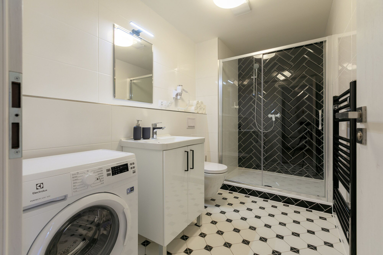 Bathroom 4, Avantgarde apartments, Plzeň
