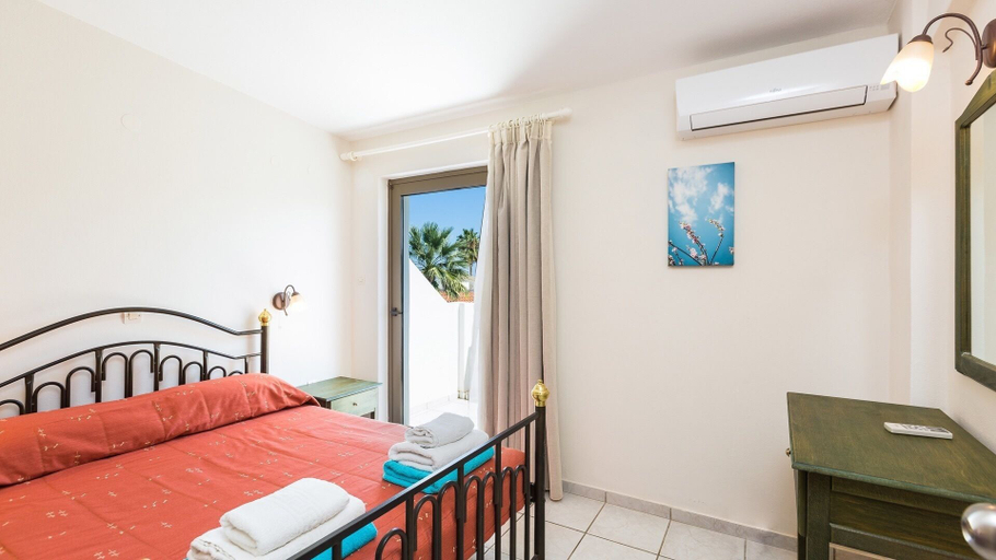 Bedroom 4, Trefon Hotel Apartments and Suites, Crete