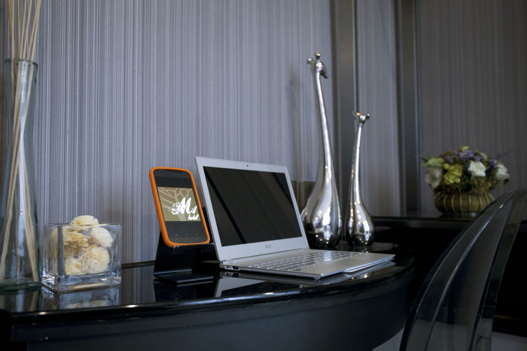 Business Facilities