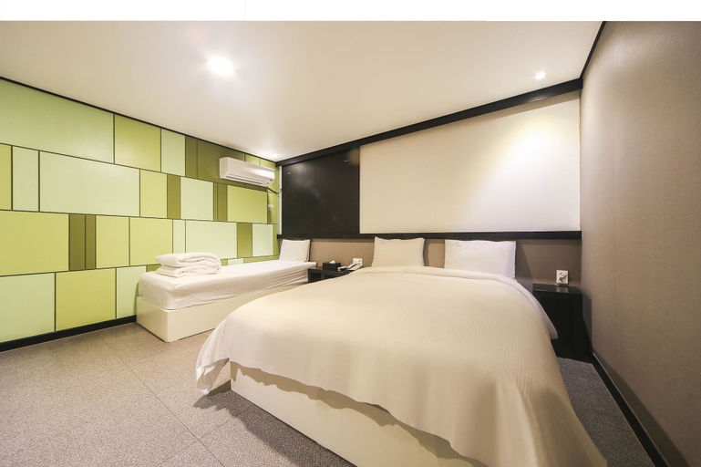 Bedroom 6