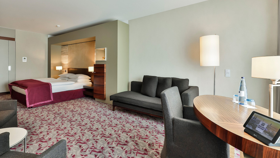 Bedroom 2, Dorint Hotel am Heumarkt Köln, Köln