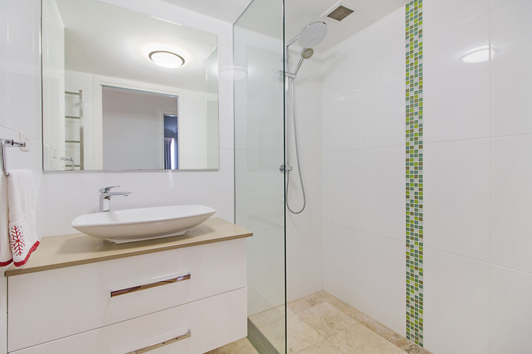 Bathroom 5, Meridian Tower, Gold Coast