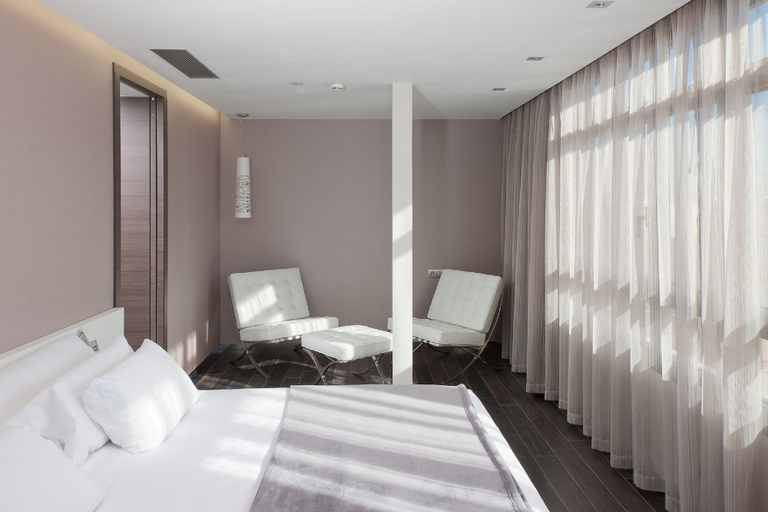 Bedroom 2, NH Castellón Mindoro Hotel, Castellón