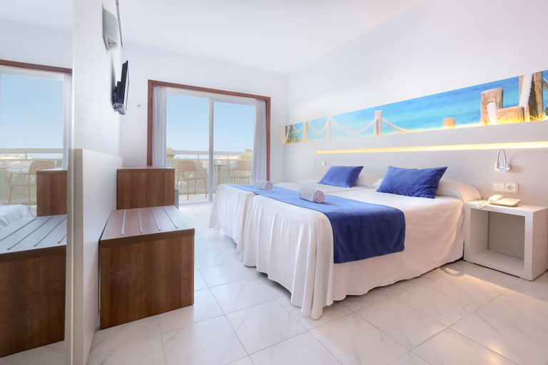 Bedroom 4, azuLine Hotel Bergantín, Baleares