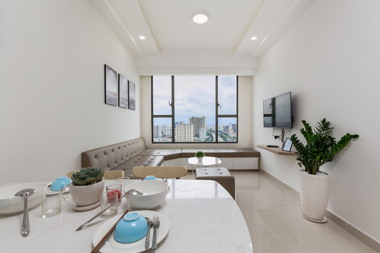 Dining Room 6