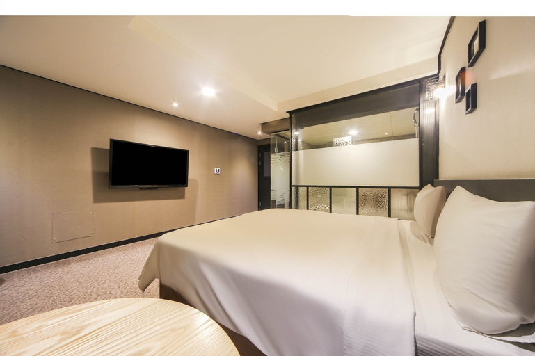 Bedroom 7