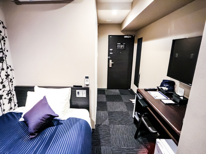 Bedroom 12