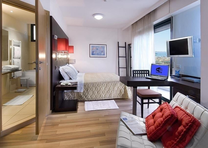 Bedroom 3, Park Hotel, Rimini